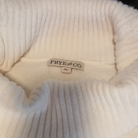 Frye White Cable Knit Turtleneck Sweater - Picture 2 of 7